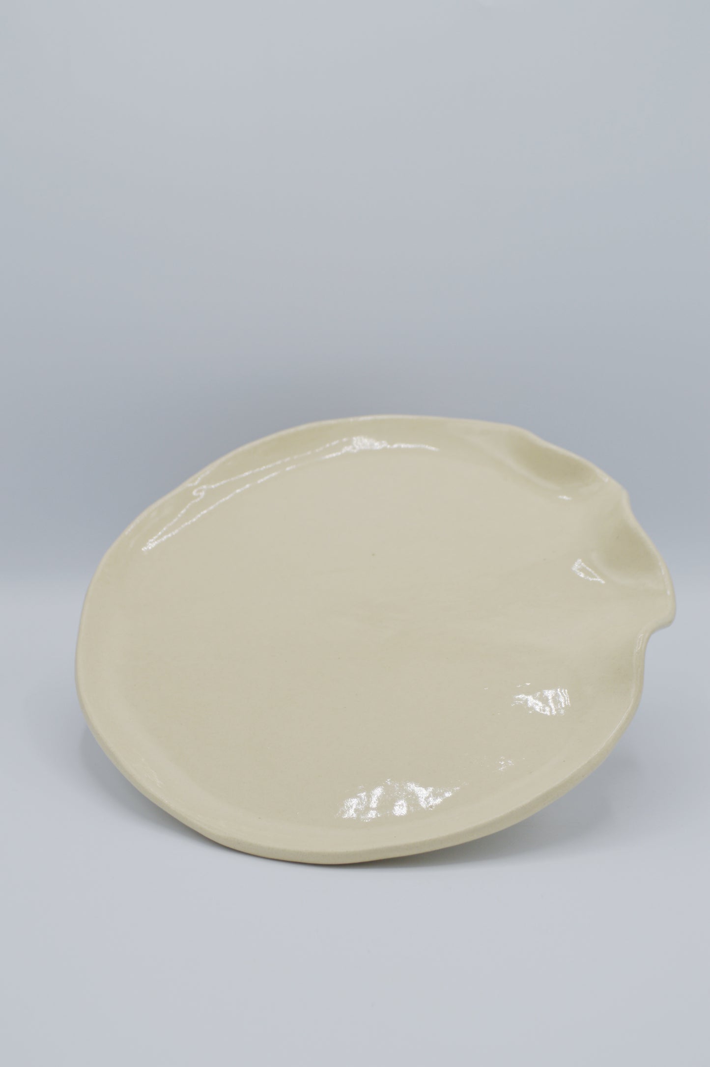 Assiette magma plate crème