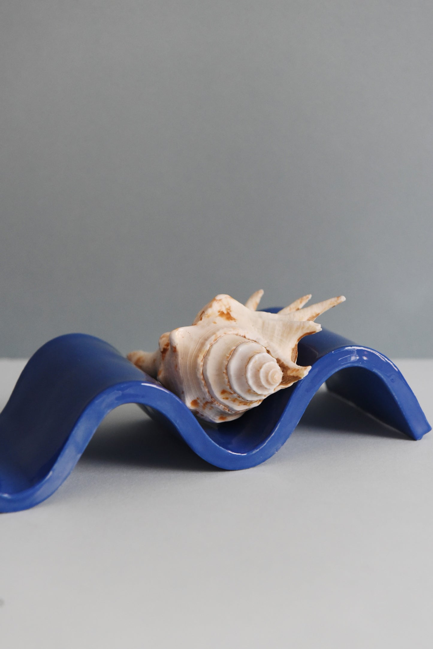 Vide-poches vague bleu cobalt
