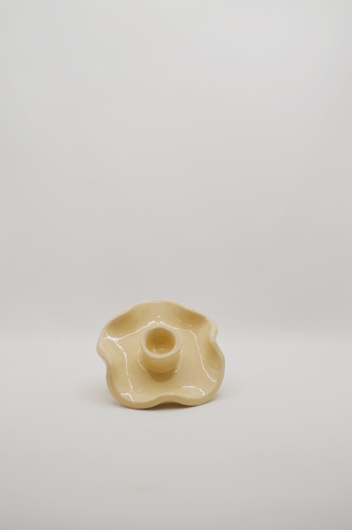 Bougeoir crème lisse ondulée