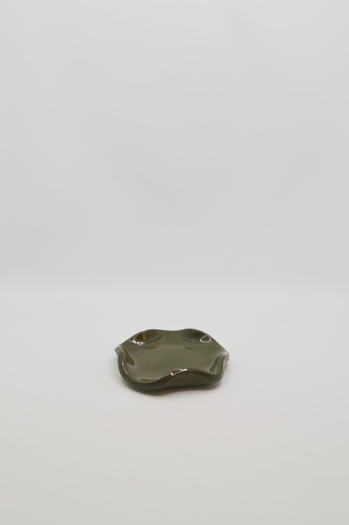 Mini assiette olive ondulée