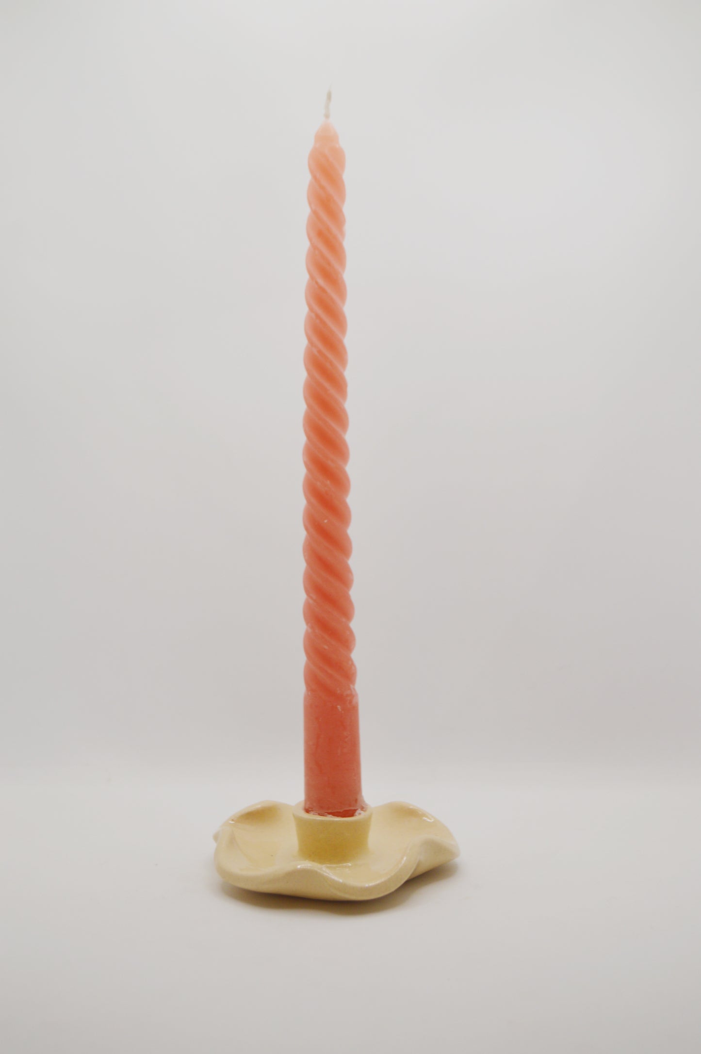 Bougeoir crème lisse ondulée
