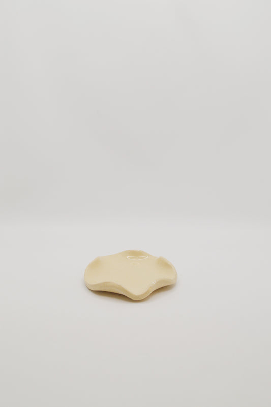 Mini assiette crème lisse ondulée